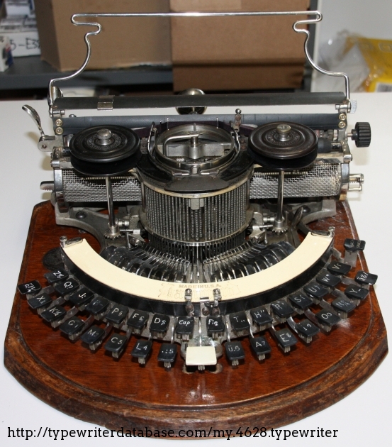 1905 Hammond 12 on the Typewriter Database